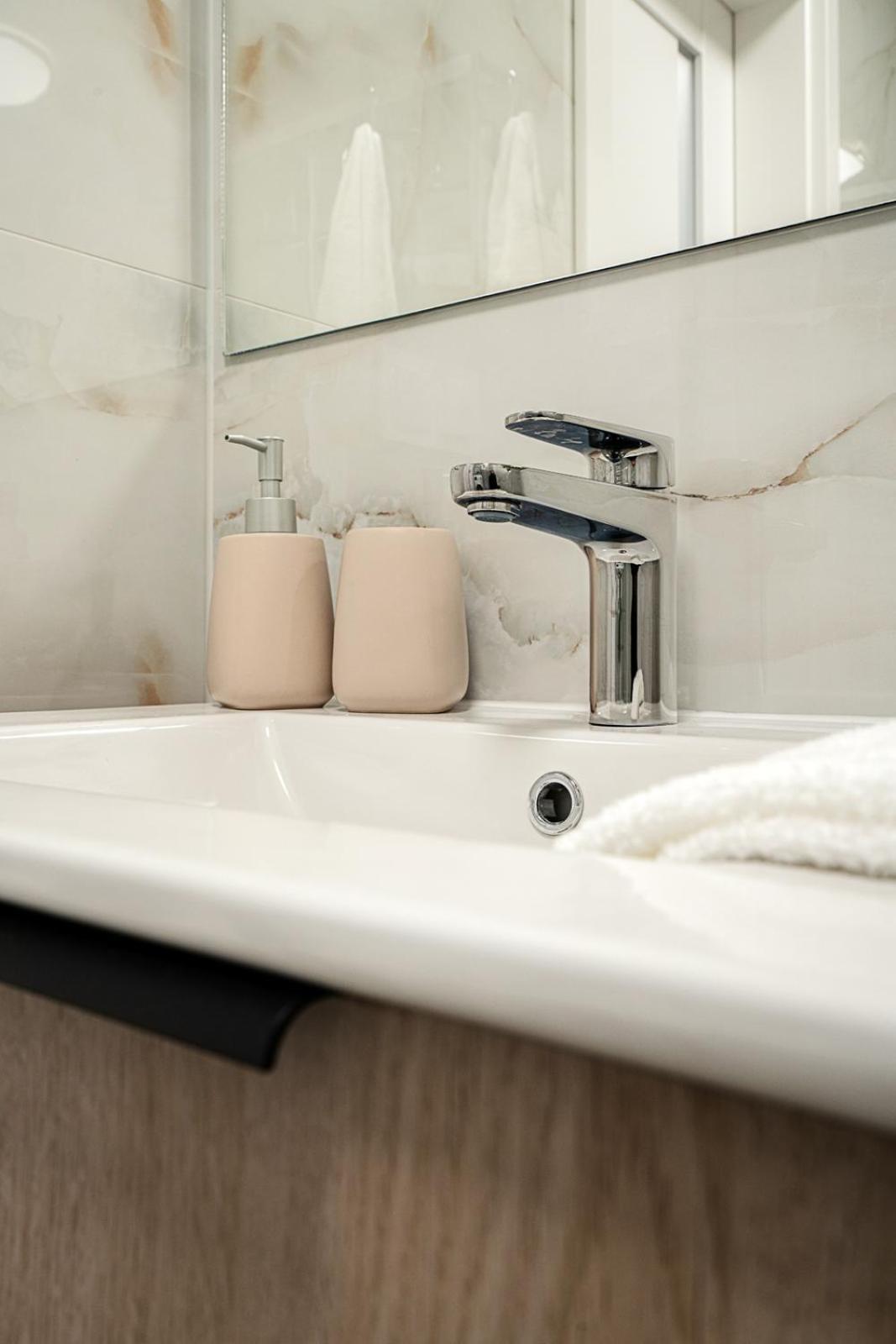 Apartament Serbanska 1Przez2 Przemyśl Kültér fotó